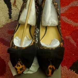 Vince Camuto Leopard Bow Flats